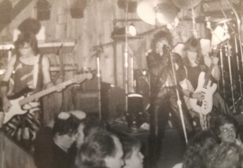 Garfield Lake Tavern - Band Playing From Jim Cracraft On Facebook (newer photo)
